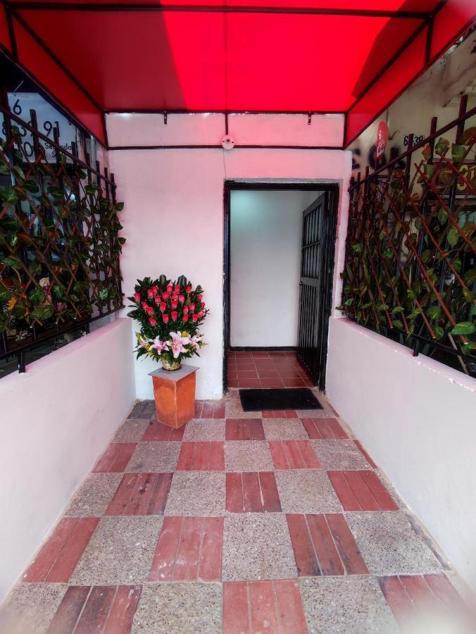 Baruch Capsula Hotel Bogotá Exterior foto